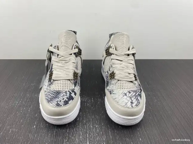 4 819139-030 Retro Snakeskin Jordan 0612